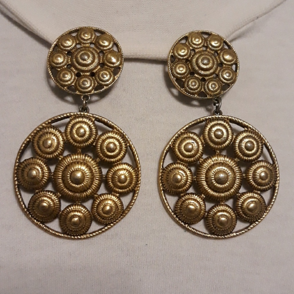 Earings